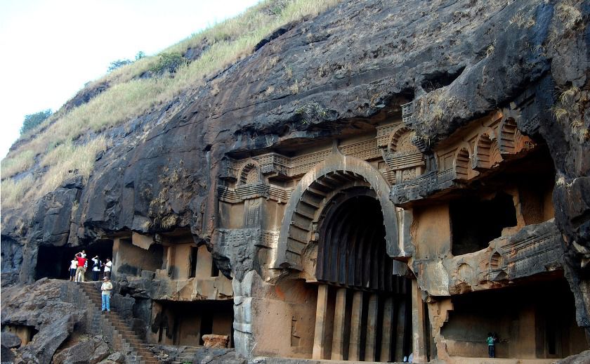 Pune Mumbai to Lonavala Karla caves taxi cabs